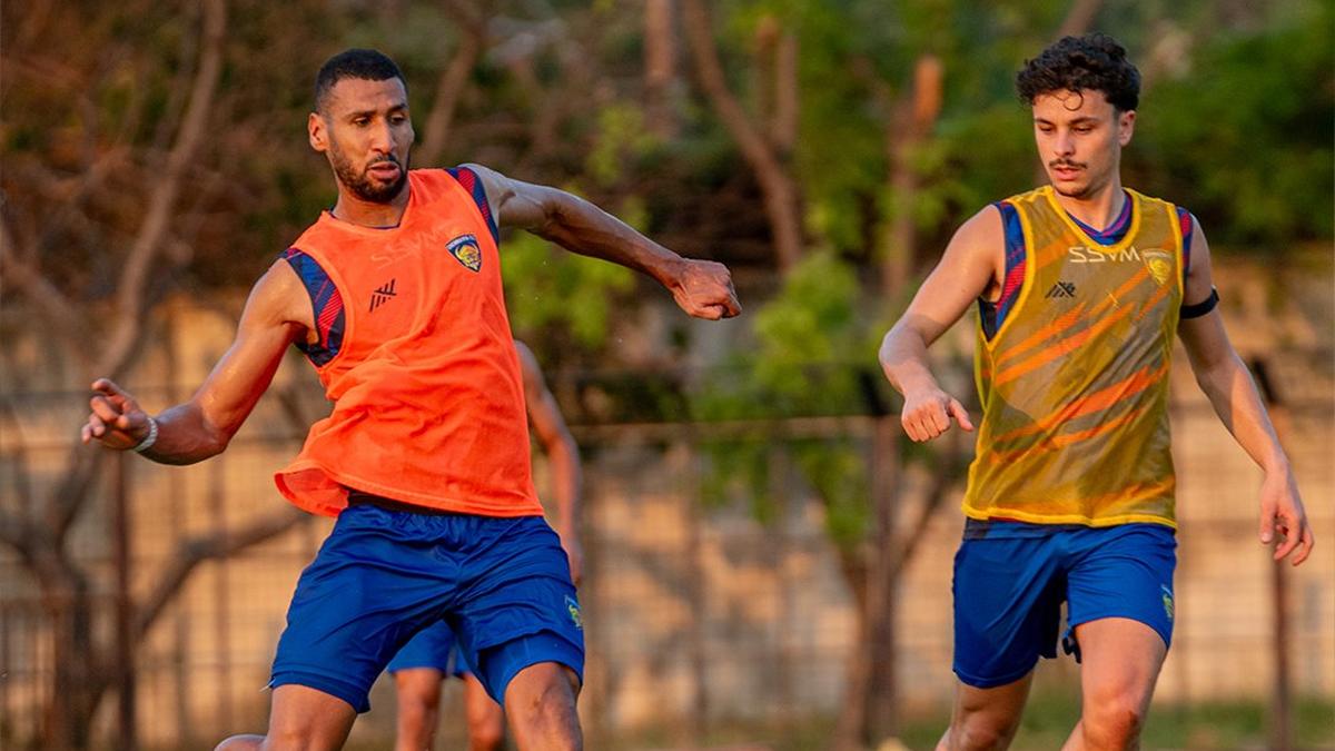 Chennaiyin FC hopes to end barren home run in SC Delhi clash